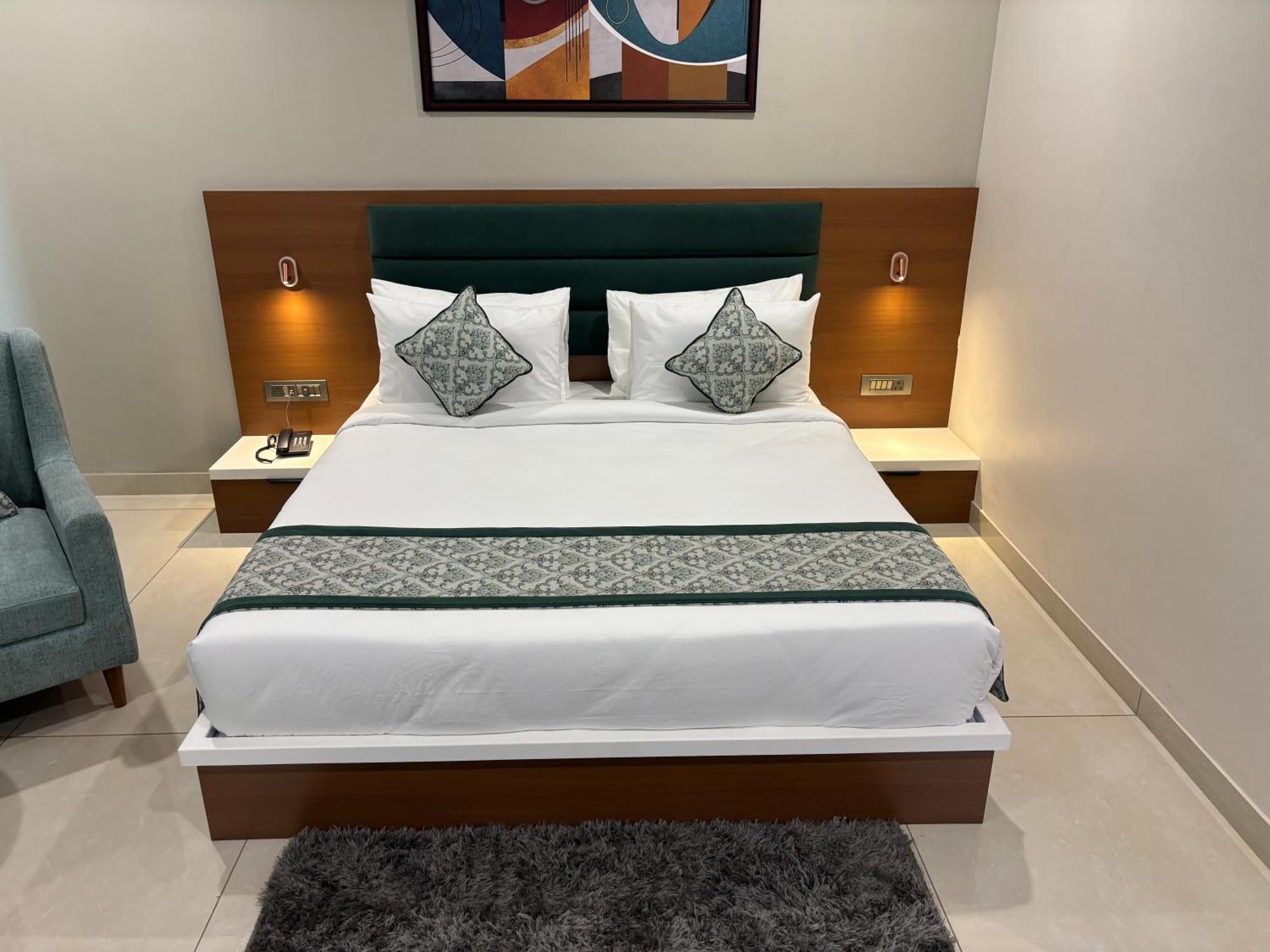Hotel The Crown Inn Jhunjhunu エクステリア 写真