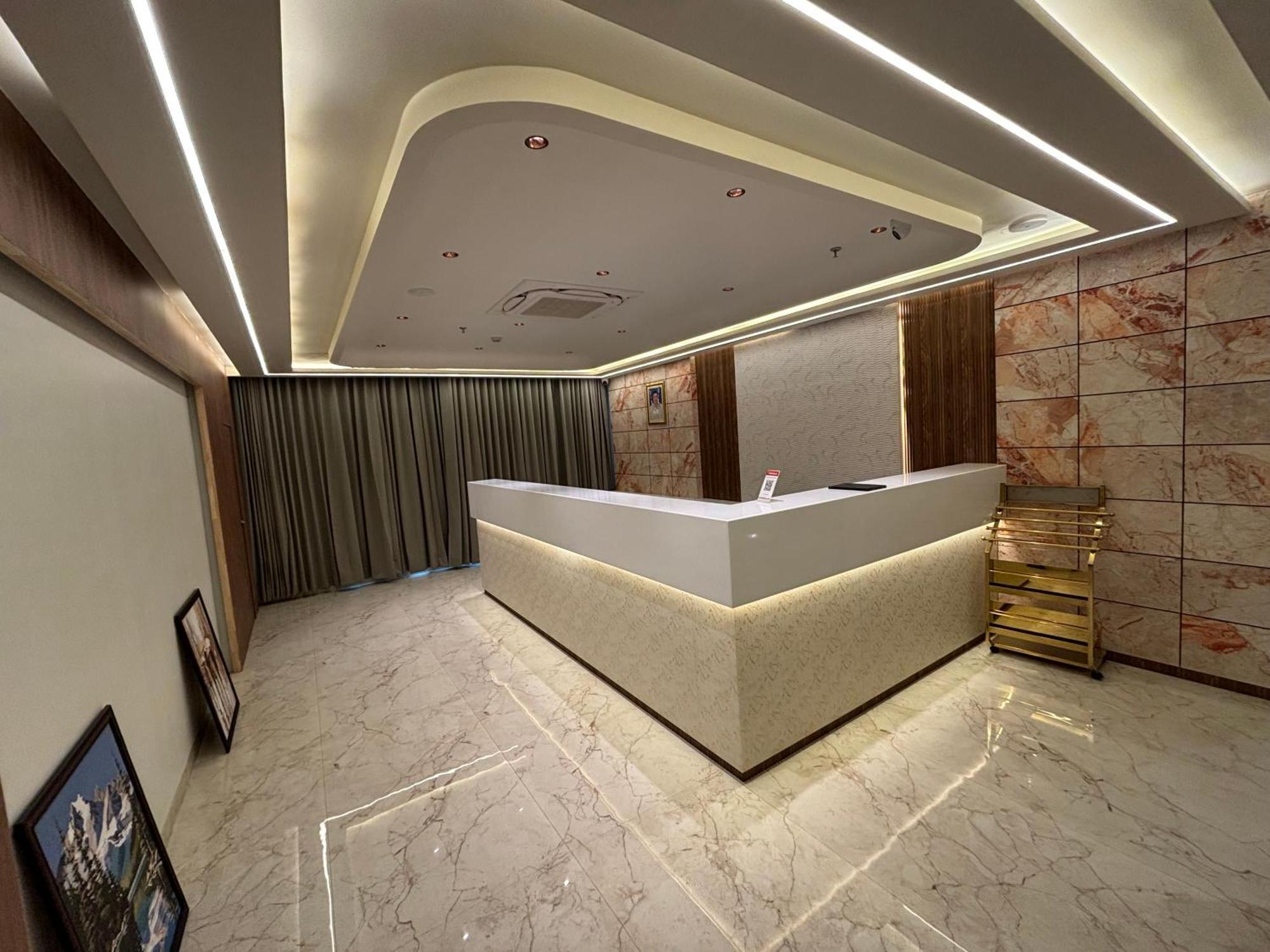 Hotel The Crown Inn Jhunjhunu エクステリア 写真