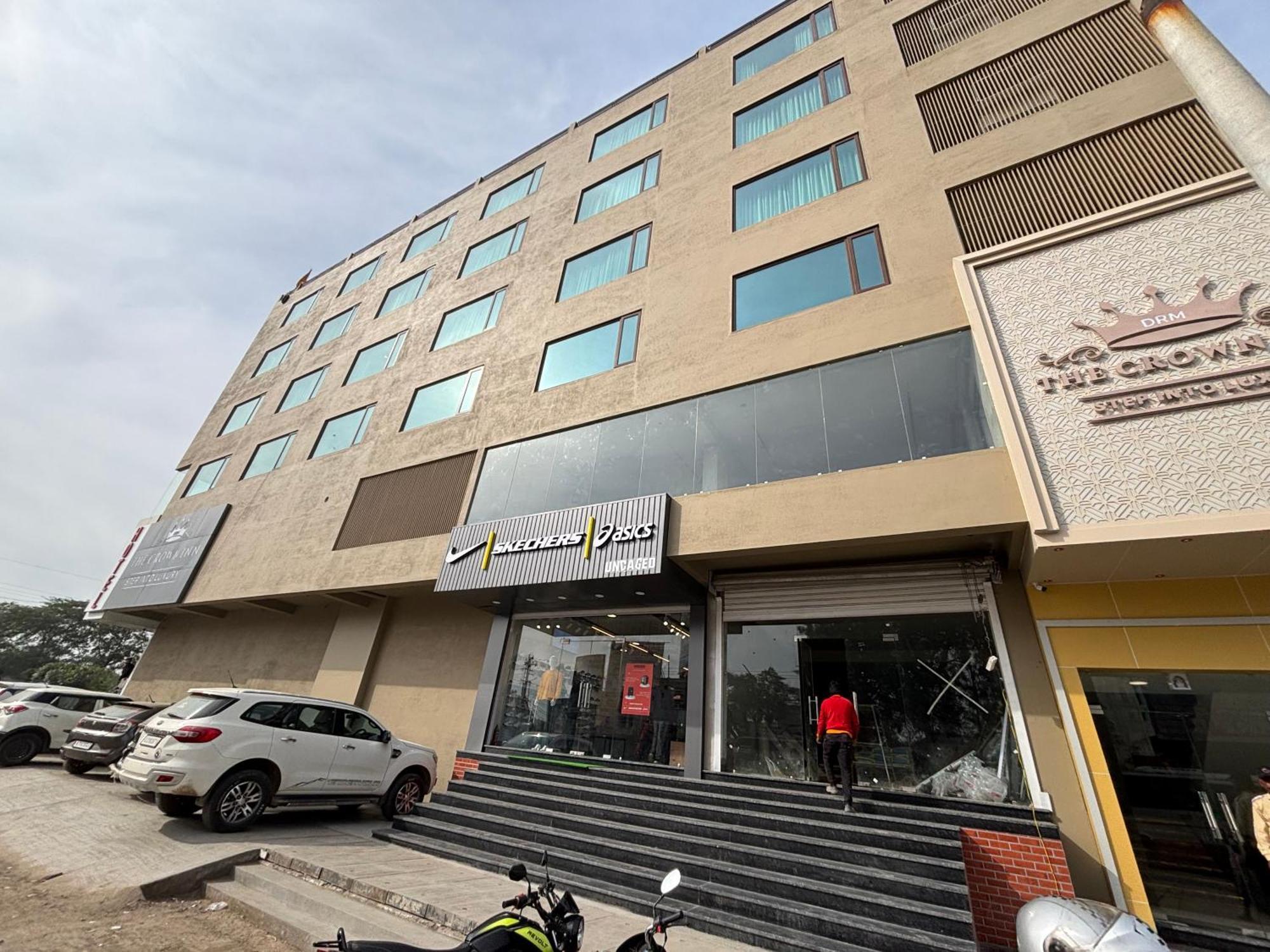Hotel The Crown Inn Jhunjhunu エクステリア 写真