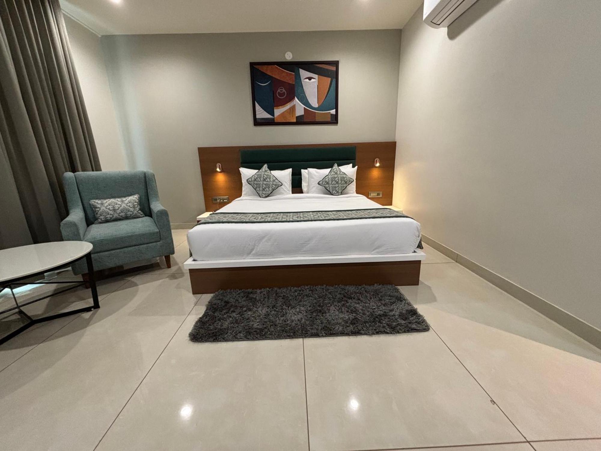 Hotel The Crown Inn Jhunjhunu エクステリア 写真