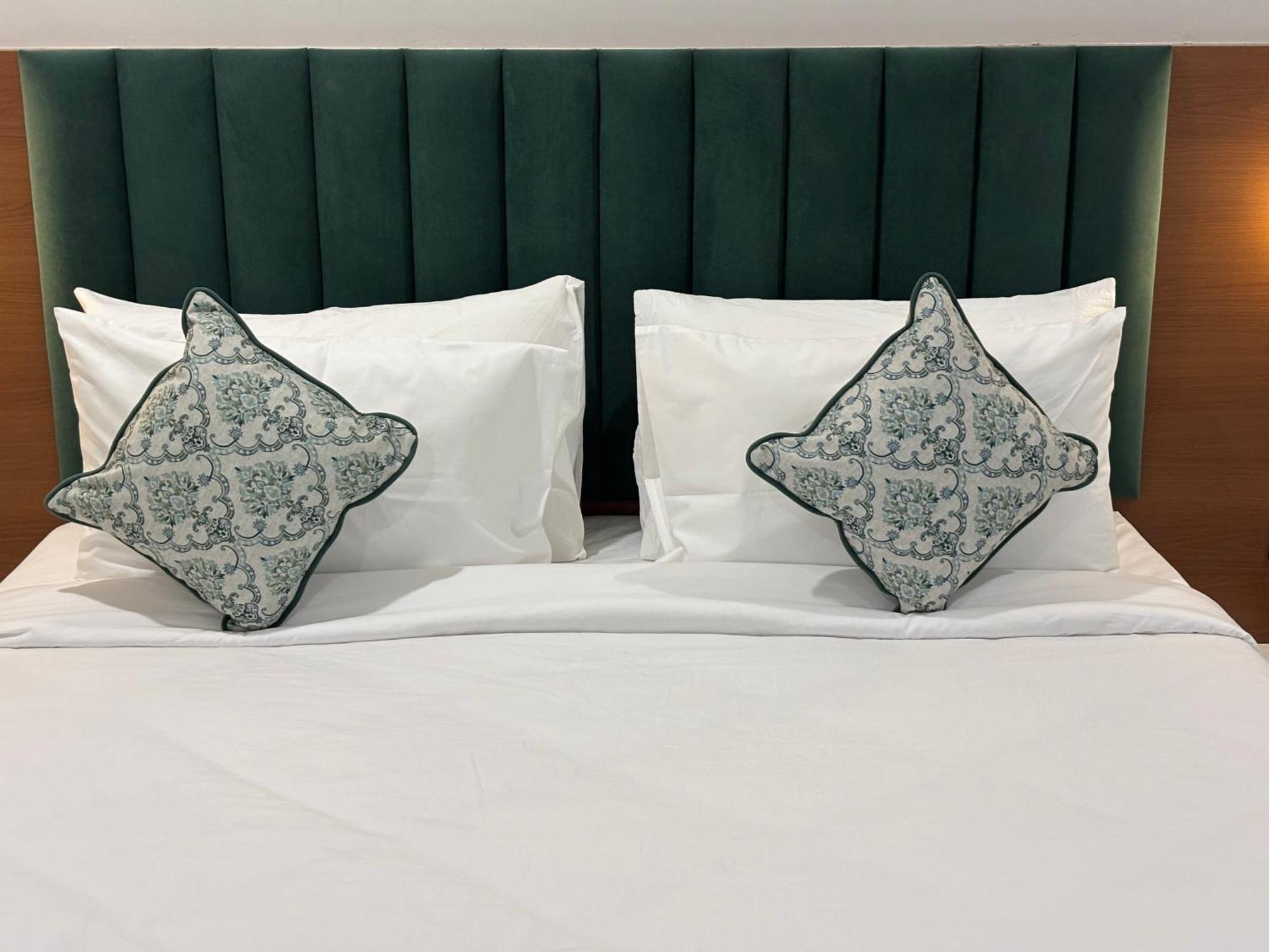 Hotel The Crown Inn Jhunjhunu エクステリア 写真